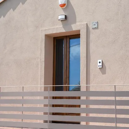 Casa Sautu-fau Santa Venerina