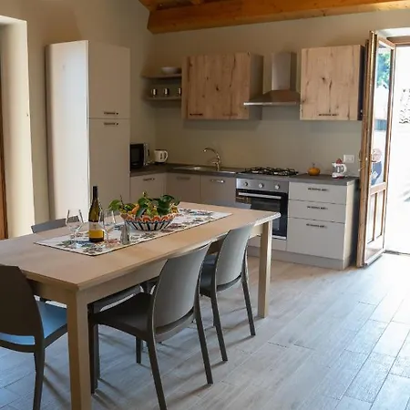 Nyaraló Casa Sautu-fau *